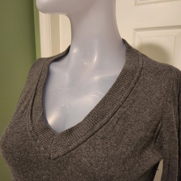 Grey V-neck Sweater - Picture 2 of 2